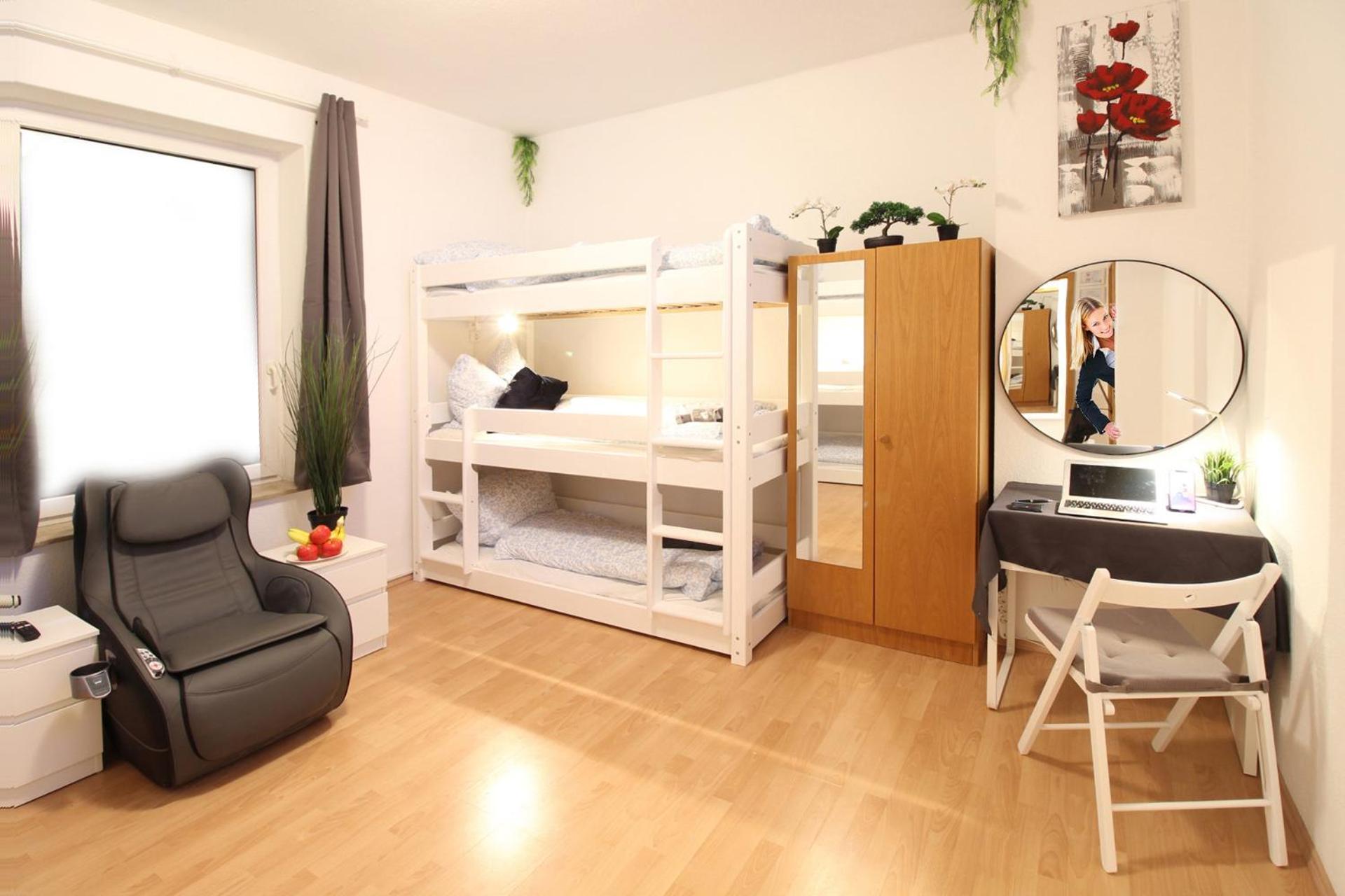 Hotel Ulm Zentrum - Komplettes Zimmer, Hochbett, Android Tv & Eigenem Bad - Perfekt Fuer Familien & Gruppen 외부 사진